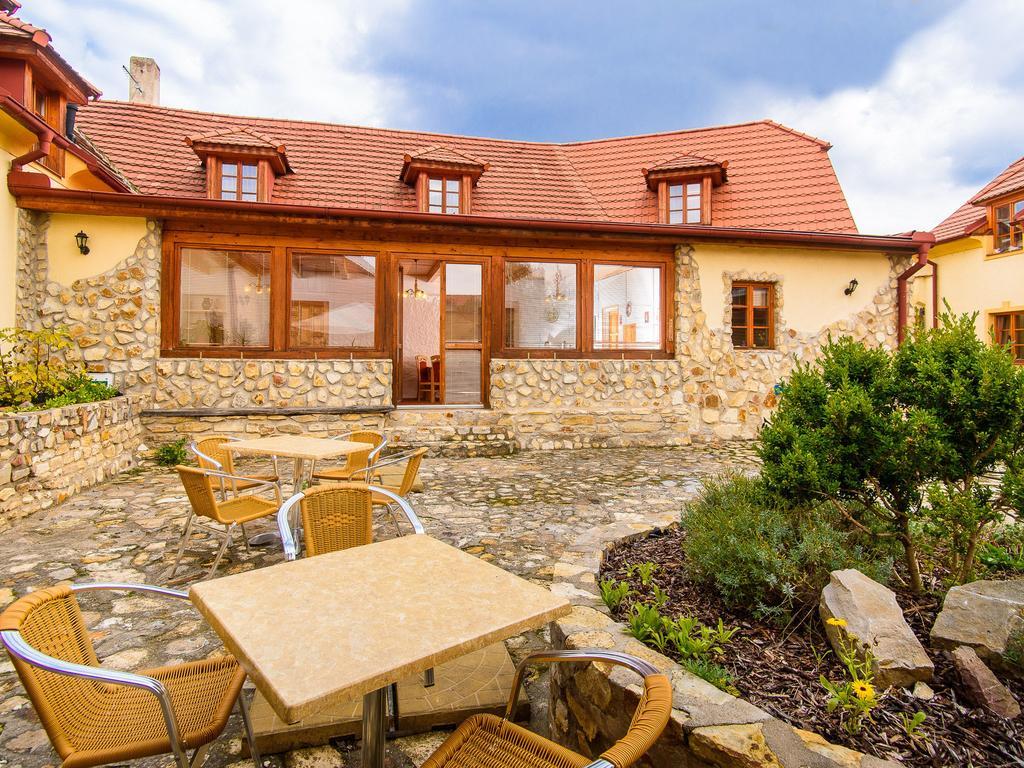 Hotel Bella Prága Kültér fotó
