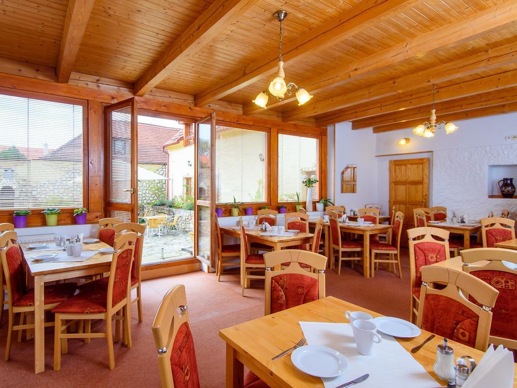 Hotel Bella Prága Kültér fotó