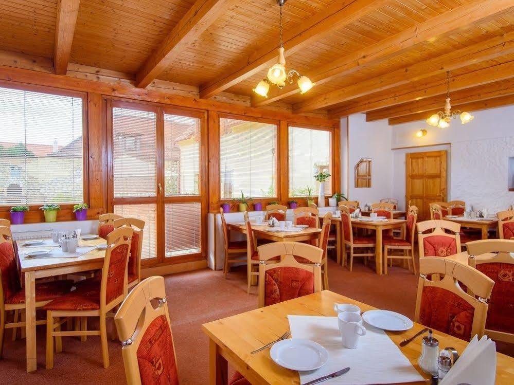 Hotel Bella Prága Kültér fotó